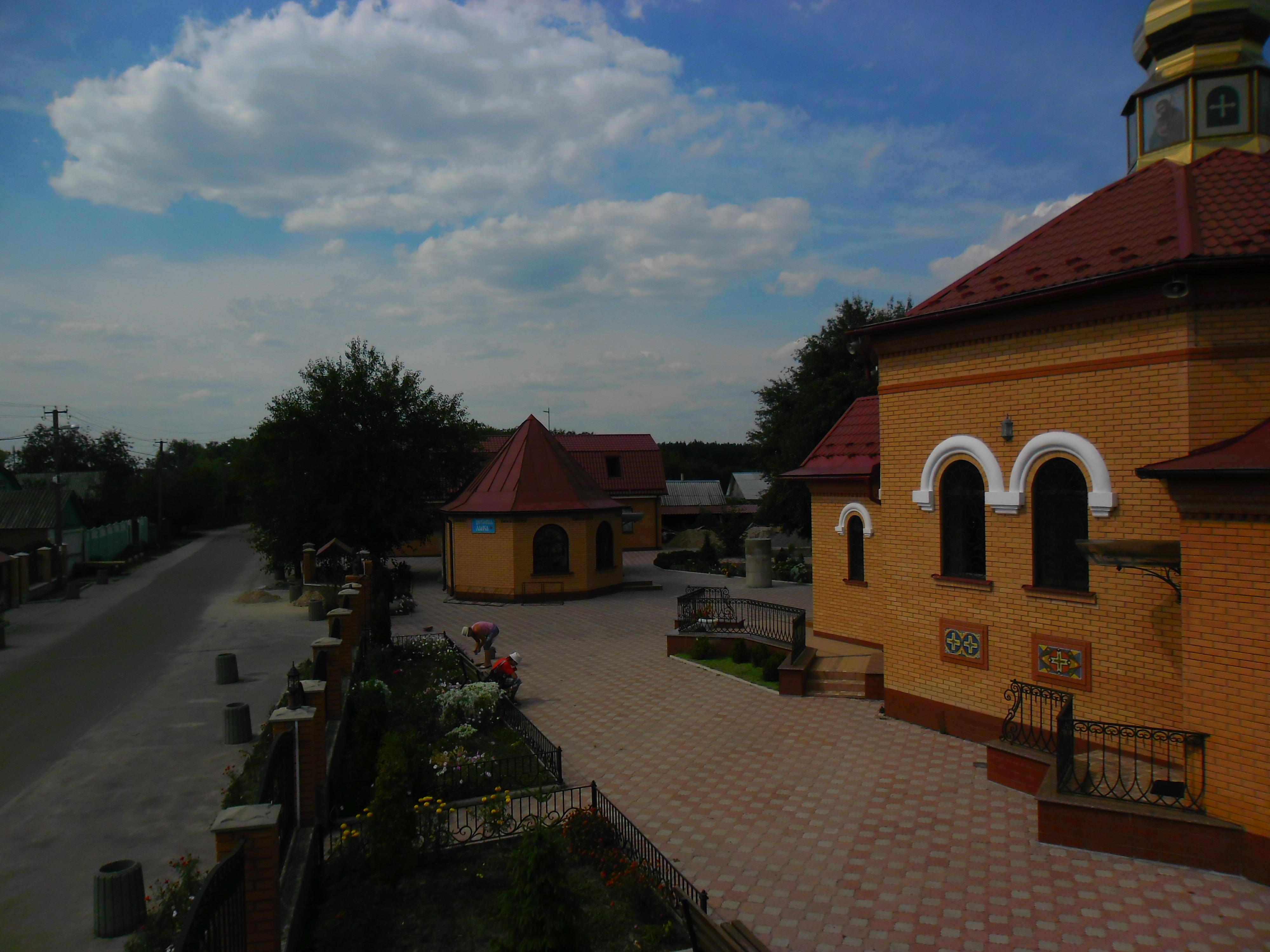   Православна Церква України в Катюжанці  ( Фотогалерея )  