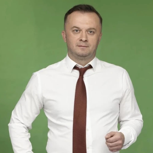  Голова Димерської ОТГ Підкурганний Володимир Володимирович.  
