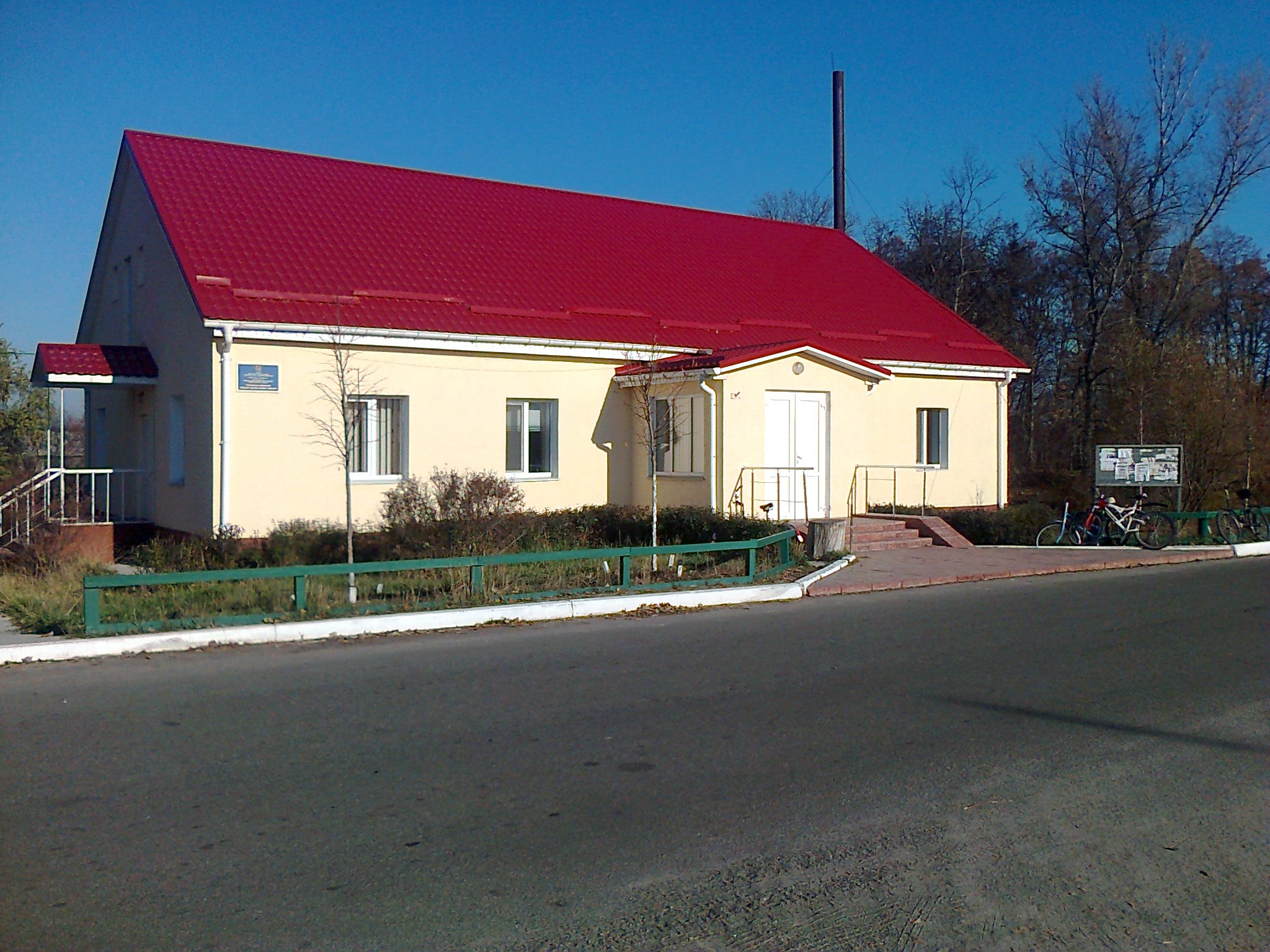    Катюжанка. Катюжанська сільська рада.  Амбулаторія  села Катюжанка. 